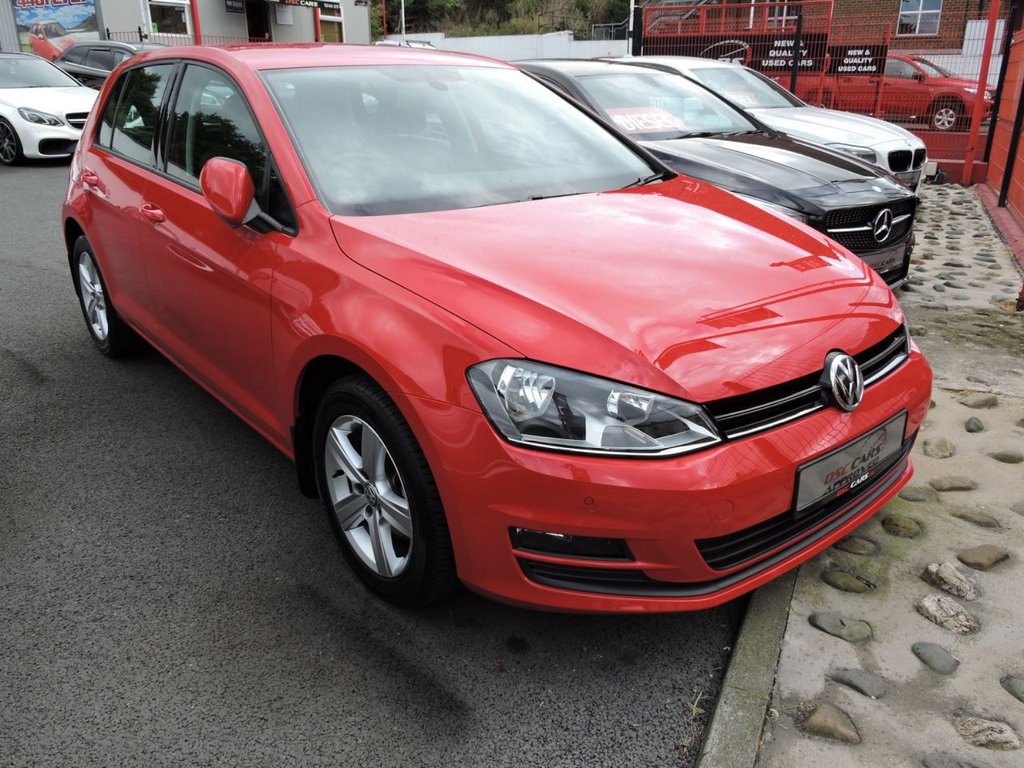 USED 2015 15 VOLKSWAGEN GOLF 1.6 MATCH TDI BLUEMOTION TECHNOLOGY 5d 109 BHP IMMACULATE LOW MILEAGE CAR