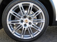 USED 2012 62 PORSCHE CAYENNE 3.0 D V6 TIPTRONIC 5d AUTO 245 BHP Exceptional Service History