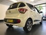 USED 2018 18 HYUNDAI I10 1.2 PREMIUM SE 5d AUTO 86 BHP ELECTRIC GLASS TILT AND SLIDE SUNROOF, TOUCHSCREEN SAT NAV, BLUETOOTH PHONE AND AUDIO.