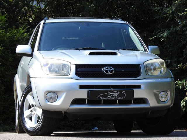 2005 55 Toyota Rav4 2.0 XT-R D-4D 3d 114 BHP