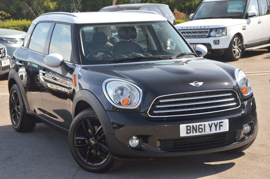 View our MINI COUNTRYMAN