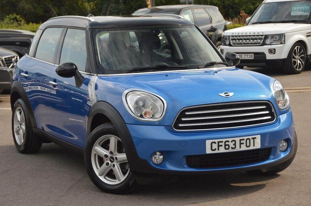 View our MINI COUNTRYMAN