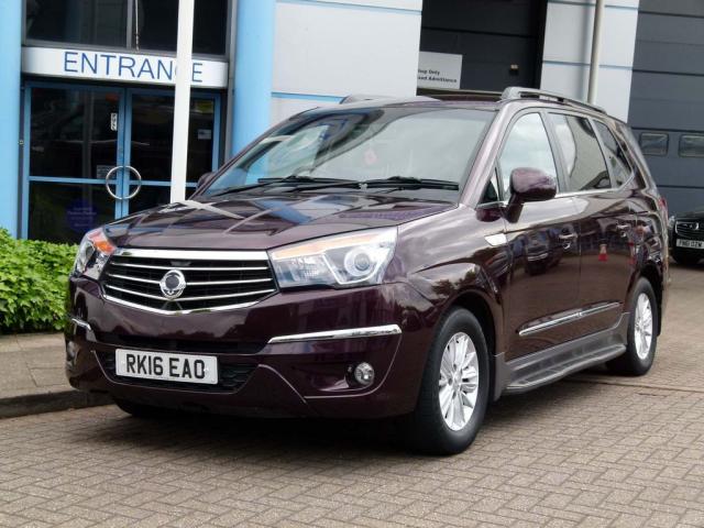 View our SSANGYONG RODIUS TURISMO