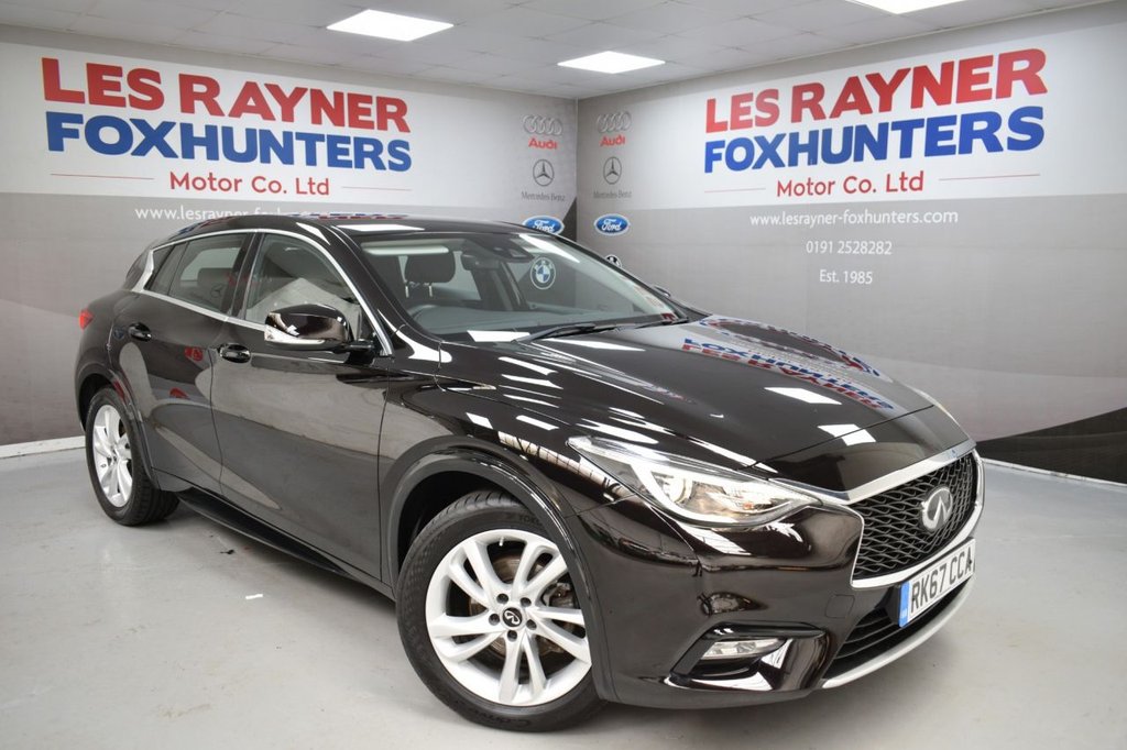 View our INFINITI Q30