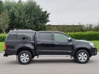 USED 2011 61 TOYOTA HI-LUX 3.0 INVINCIBLE 4X4 D-4D DCB 1d AUTO 169 BHP FULL HISTORY + T, BELT KIT CHANGED