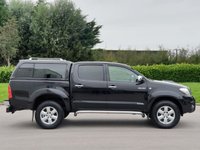 USED 2011 61 TOYOTA HI-LUX 3.0 INVINCIBLE 4X4 D-4D DCB 1d AUTO 169 BHP FULL HISTORY + T, BELT KIT CHANGED