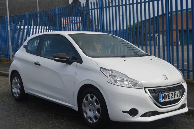 2013 62 Peugeot 208 1.0 ACCESS 3d 68 BHP 
