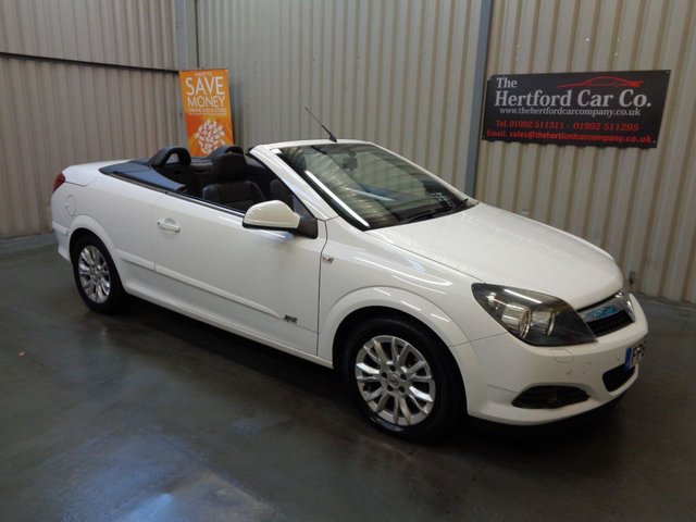 2011 60 Vauxhall Astra 1.8 TWIN TOP SPORT 2d AUTO 138 BHP