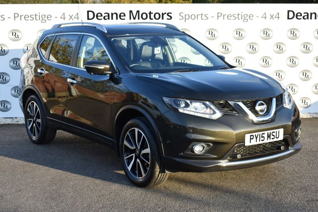 2015 15 Nissan X-Trail 1.6 DCI TEKNA 5d 130 BHP PANROOF