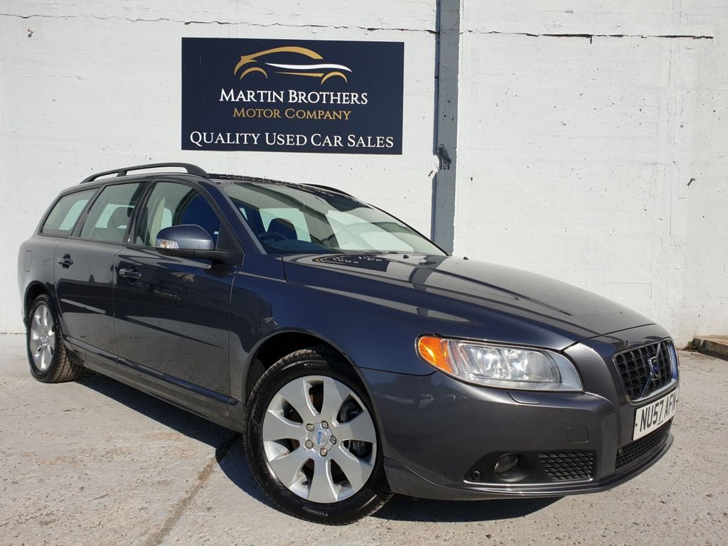 View our VOLVO V70