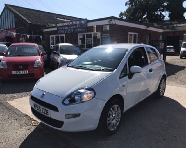 2015 65 FIAT PUNTO 1.2 POP PLUS 3d 69 BHP Great First Car