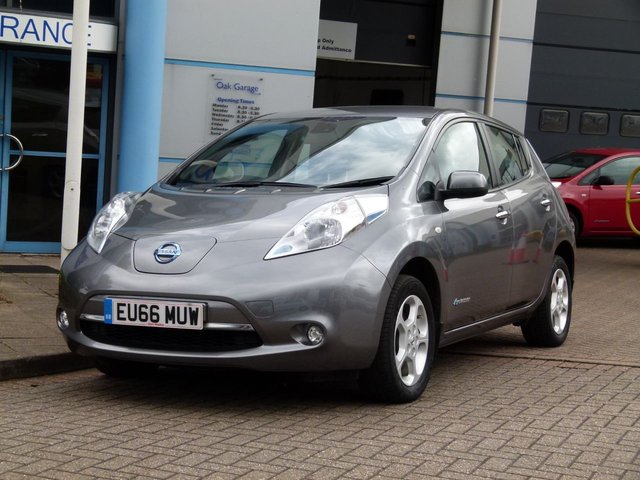 View our NISSAN LEAF