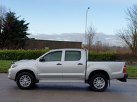 USED 2013 13 TOYOTA HI-LUX 2.5 HL2 4X4 D-4D DCB 1d 142 BHP NO VAT ** NO VAT+CHOICES OF 4X4 IN