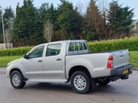 USED 2013 13 TOYOTA HI-LUX 2.5 HL2 4X4 D-4D DCB 1d 142 BHP NO VAT ** NO VAT+CHOICES OF 4X4 IN