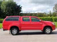 USED 2009 09 TOYOTA HI-LUX 2.5 4X4 D-4D D/C 1d 118 BHP 1 OWNER FROM BRAND NEW !!