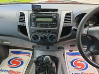 USED 2009 09 TOYOTA HI-LUX 2.5 4X4 D-4D D/C 1d 118 BHP 1 OWNER FROM BRAND NEW !!