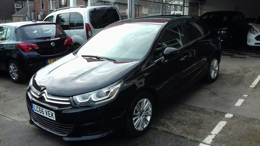 View our CITROEN C4