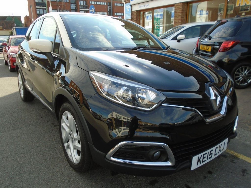 View our RENAULT CAPTUR