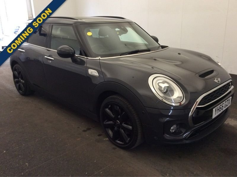 View our MINI CLUBMAN