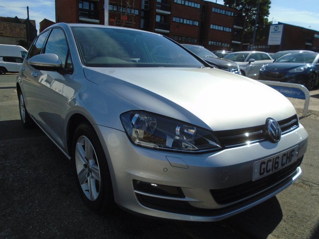 View our VOLKSWAGEN GOLF