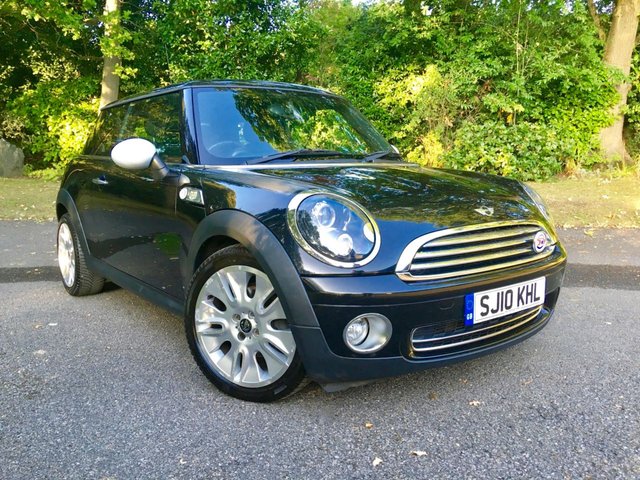 2010 10 MINI Hatch Cooper 1.6 COOPER CAMDEN  ONLY 32,700 MILES / FULL MINI/SPECIALIST SERVICE HISTORY