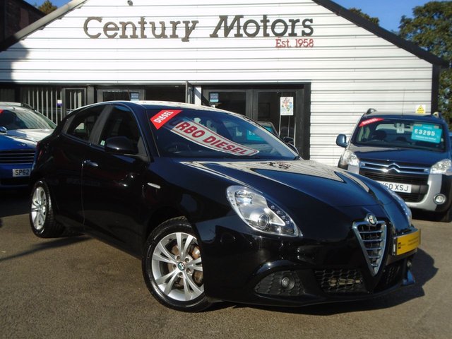 2013 13 Alfa Romeo Giulietta 1.6 JTDM-2 LUSSO 5d + &pound;30 TAX
