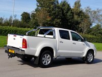 USED 2011 11 TOYOTA HI-LUX 3.0 INVINCIBLE 4X4 D-4D DCB 1d AUTO 169 BHP CHOICES OF 4X4 IN STOCK ! NO VAT