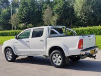 USED 2011 11 TOYOTA HI-LUX 3.0 INVINCIBLE 4X4 D-4D DCB 1d AUTO 169 BHP CHOICES OF 4X4 IN STOCK ! NO VAT