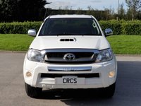 USED 2011 11 TOYOTA HI-LUX 3.0 INVINCIBLE 4X4 D-4D DCB 1d AUTO 169 BHP CHOICES OF 4X4 IN STOCK ! NO VAT