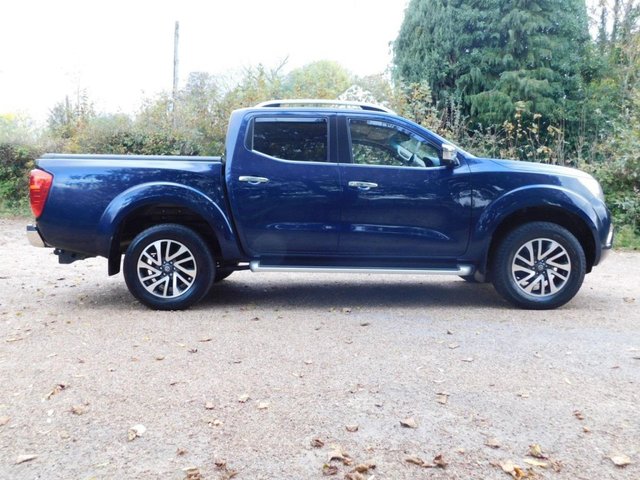 2011 11 Nissan Navara  DCi Tekna 4x4 Shr Dcb