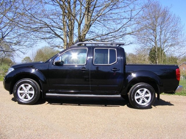 2012 12 Nissan Navara  DCi Tekna Connect 4x4