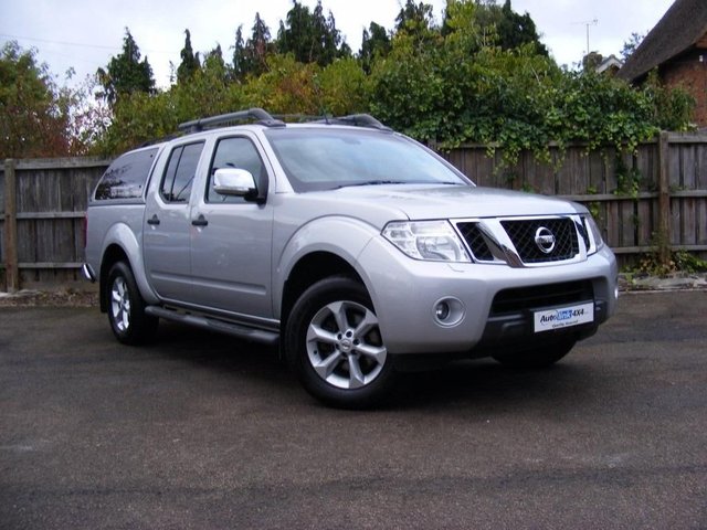 2012 12 Nissan Navara dCi TeknaConnect 4x4 NO VAT