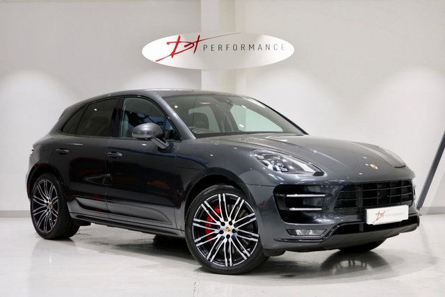 2017 67 Porsche Macan 3.6 TURBO PERFORMANCE PDK 5d AUTO 440 BHP