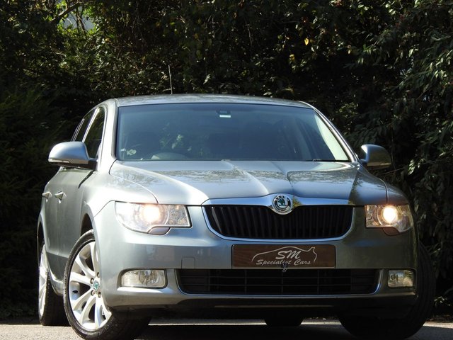 2009 09 Skoda Superb 2.0 SE TDI 5d 138 BHP