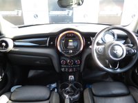 USED 2015 65 MINI HATCH COOPER 1.5 COOPER 5d 134 BHP pan roof, leather & history