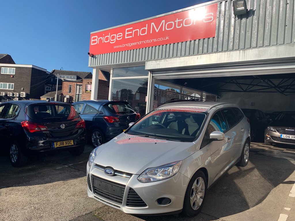 View our FORD FOCUS