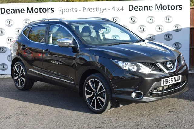 2016 66 Nissan Qashqai 1.2 TEKNA DIG-T 5d 113 BHP PANROOF/LEATHER