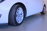 USED 2015 15 VAUXHALL INSIGNIA 2.0 SRI NAV CDTI 5d AUTO 160 BHP | Low Rate Finance |