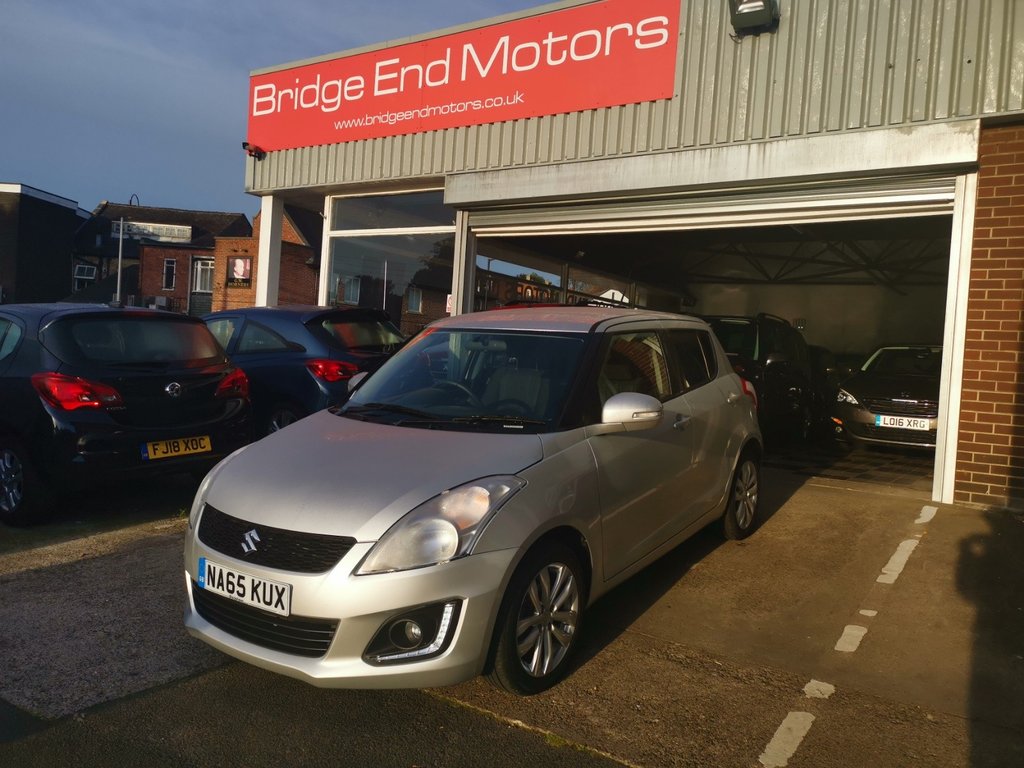 View our SUZUKI SWIFT