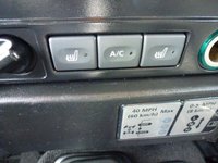USED 2007 07 LAND ROVER DEFENDER 2.4 110 XS STATION WAGON 5d 122 BHP www.suffolkcarcentre.co.uk - Located at Reydon