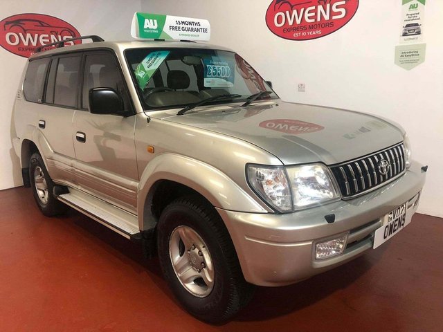View our TOYOTA LAND CRUISER