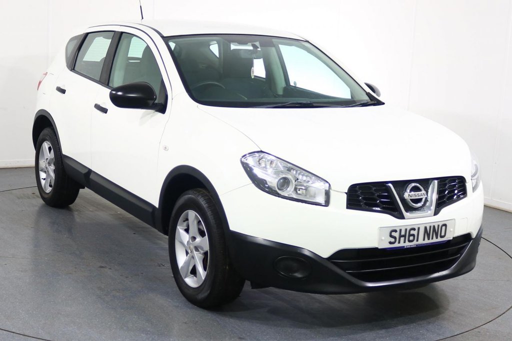 View our NISSAN QASHQAI