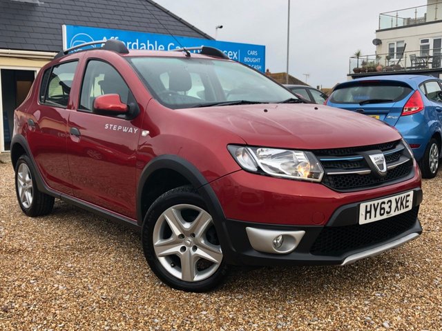 2013 63 Dacia Sandero 0.9 STEPWAY LAUREATE TCE 5d 90 BHP