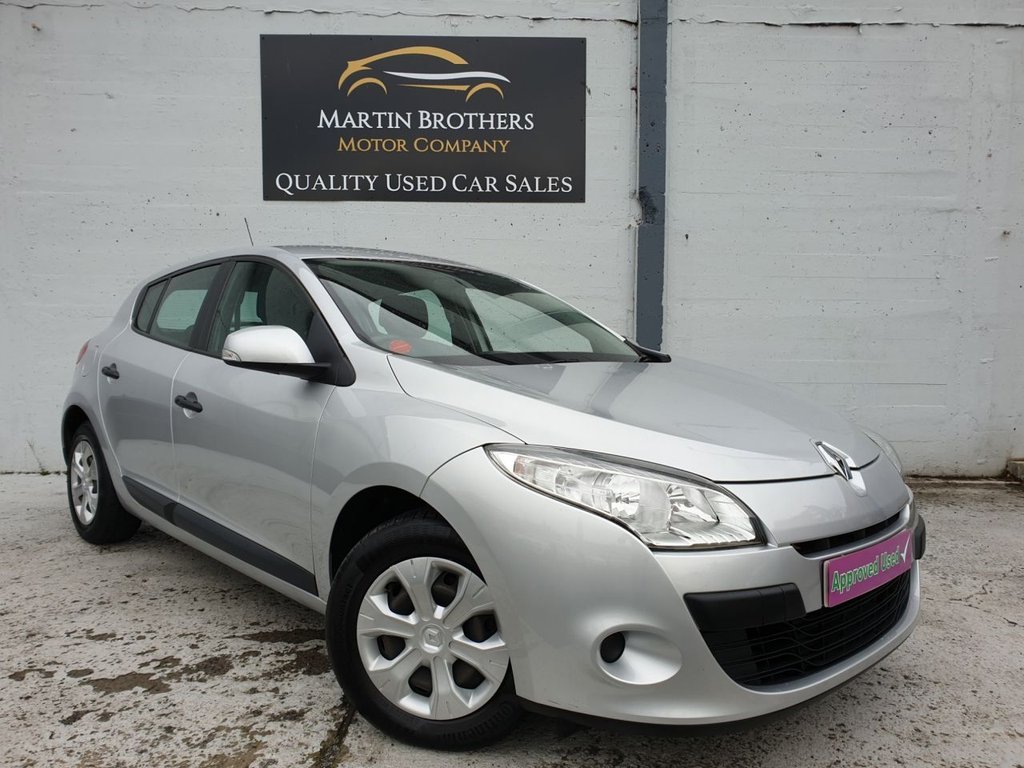 View our RENAULT MEGANE