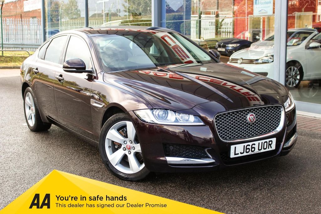 View our JAGUAR XF