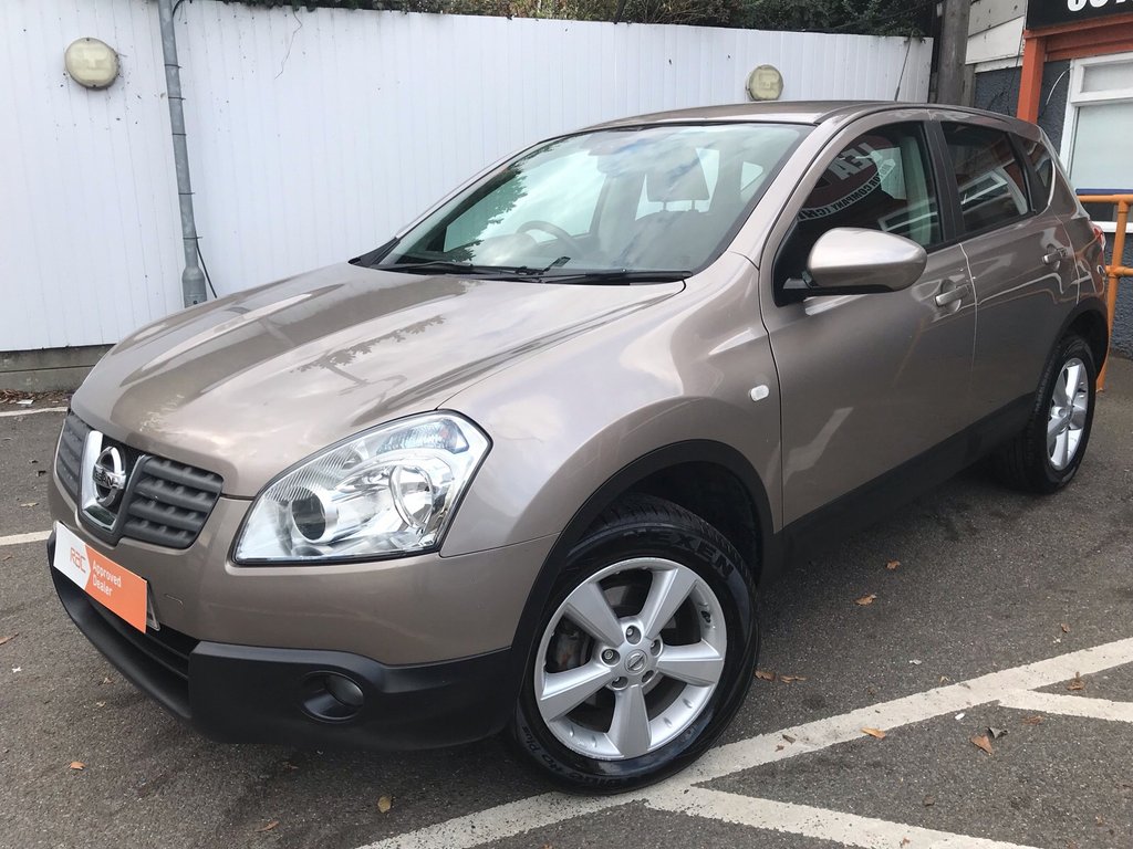 View our NISSAN QASHQAI