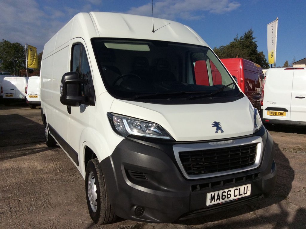 View our PEUGEOT BOXER