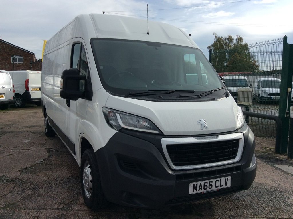 View our PEUGEOT BOXER