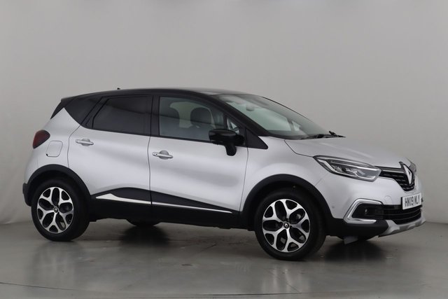 View our RENAULT CAPTUR