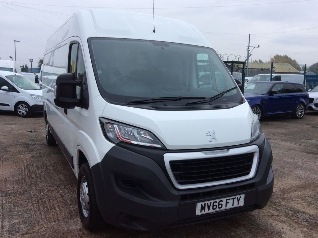 View our PEUGEOT BOXER